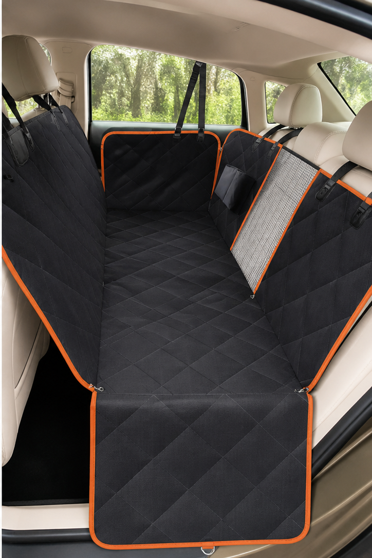 Housse de protection automobile pour chien, coloris Noir et orange, photographie Olvyra