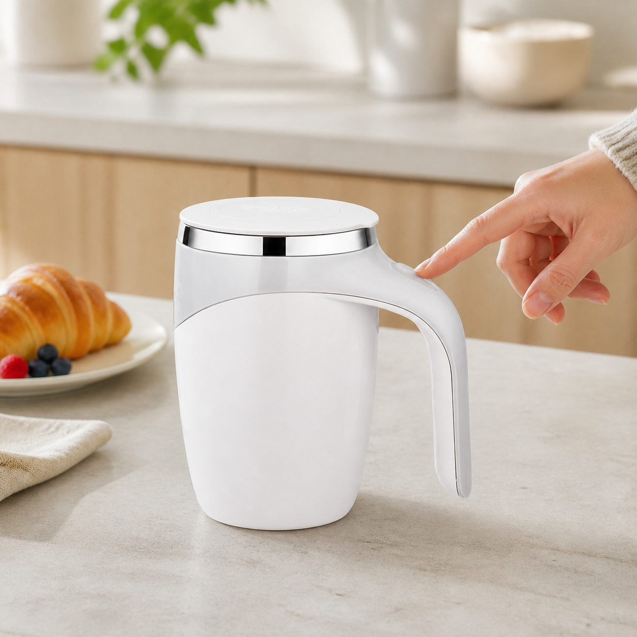 Magnetic Automatic Mixing Mug - 300 to 400 ml