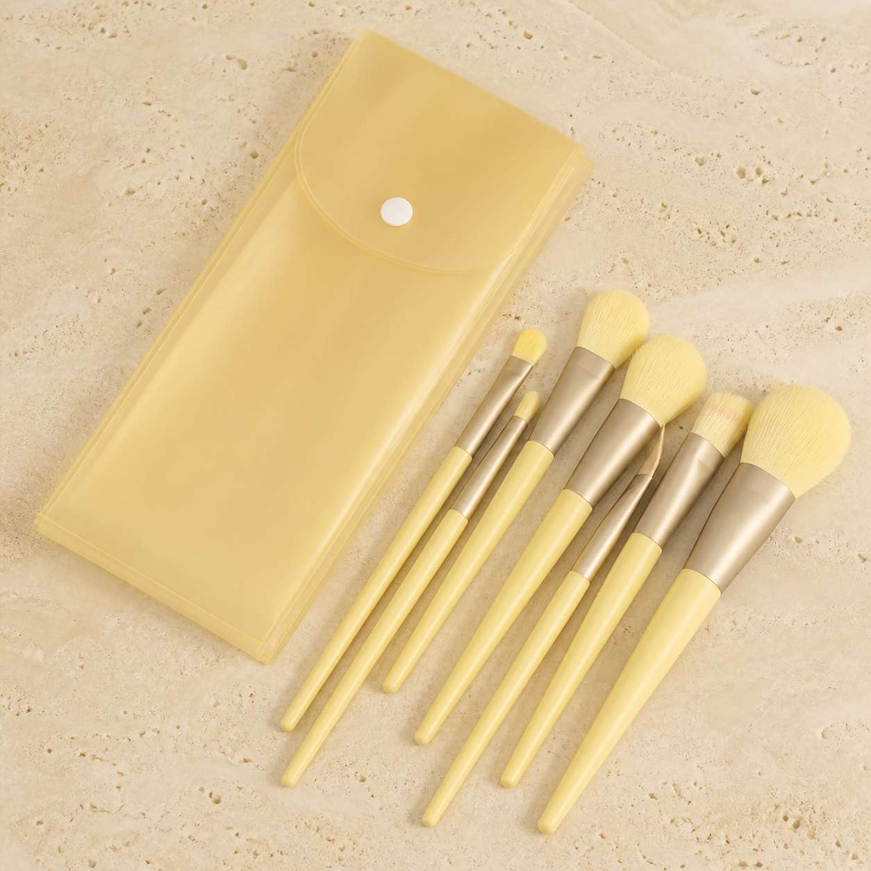 Set de 13 pinceaux de maquillage avec pochette