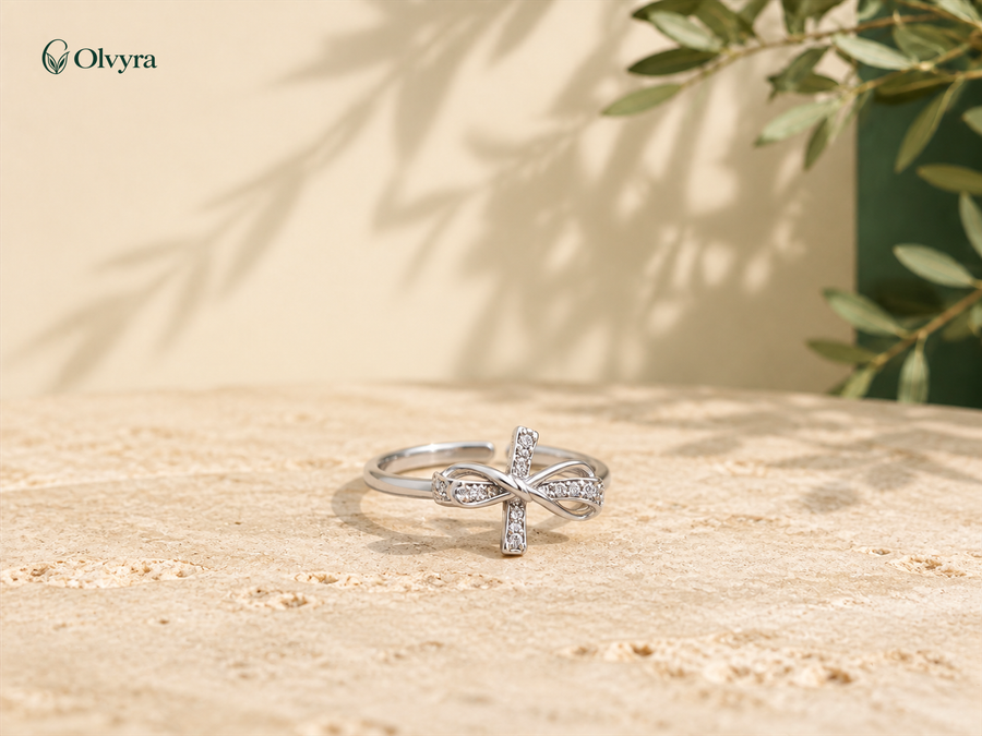 Bague réglable à nœud serti Olvyra — Argenté — Réglable.