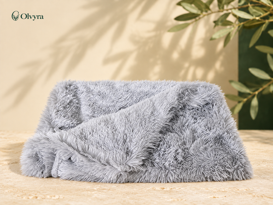 Plaid doux pour chien et chat Olvyra — Gris clair.