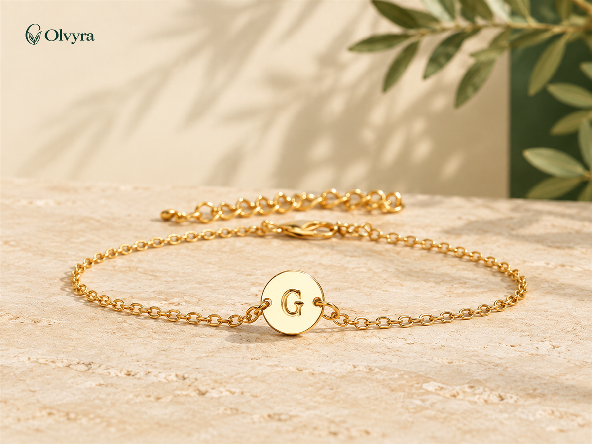 Adjustable initial bracelet