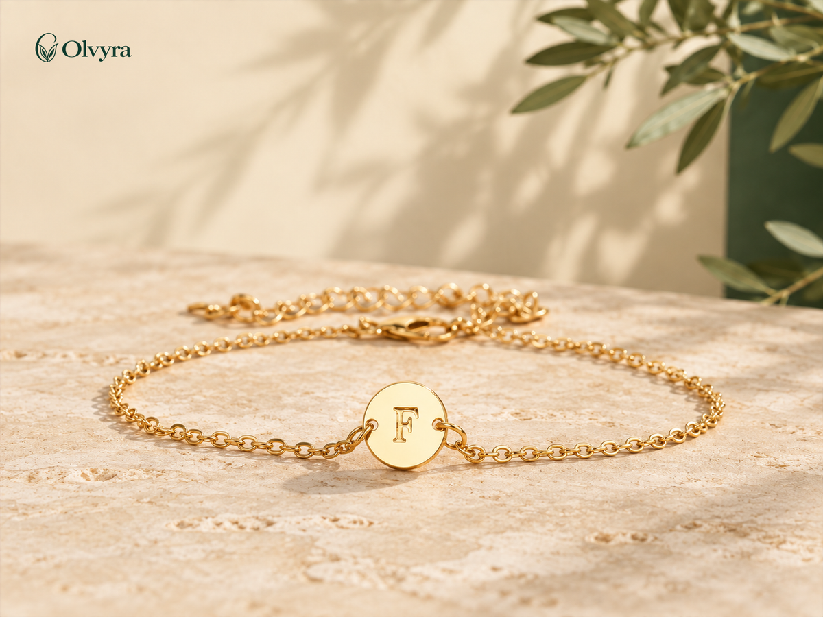 Adjustable initial bracelet