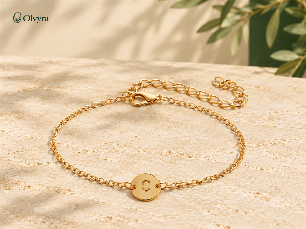 Adjustable initial bracelet