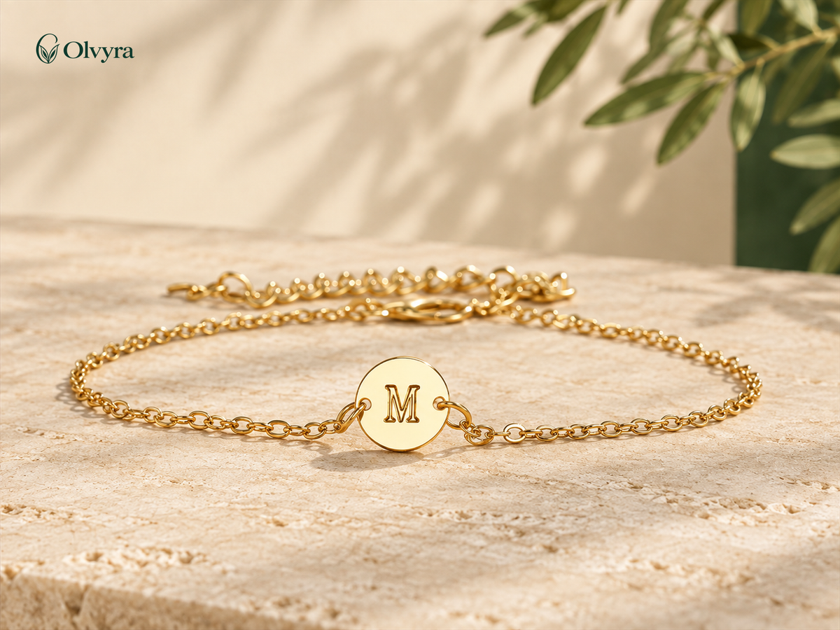 Adjustable initial bracelet