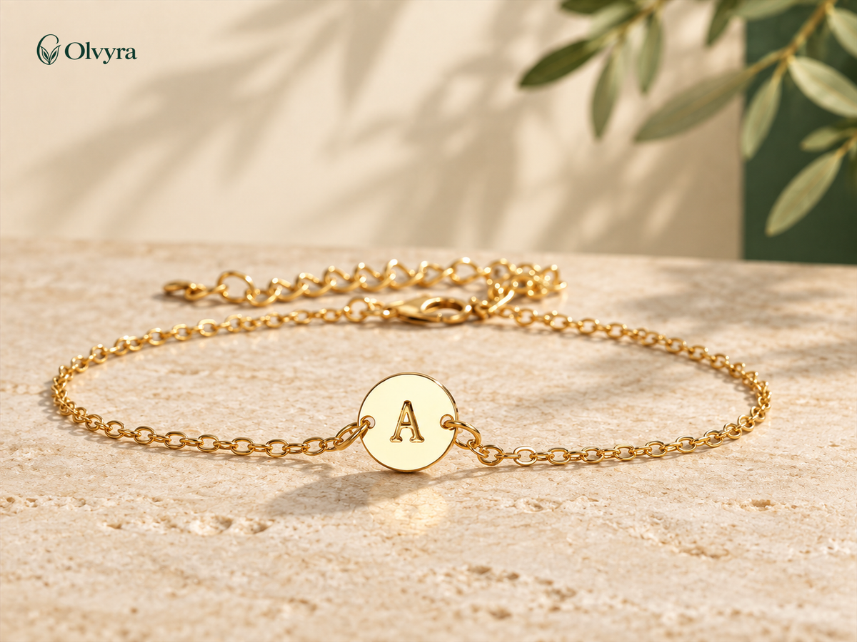 Adjustable initial bracelet