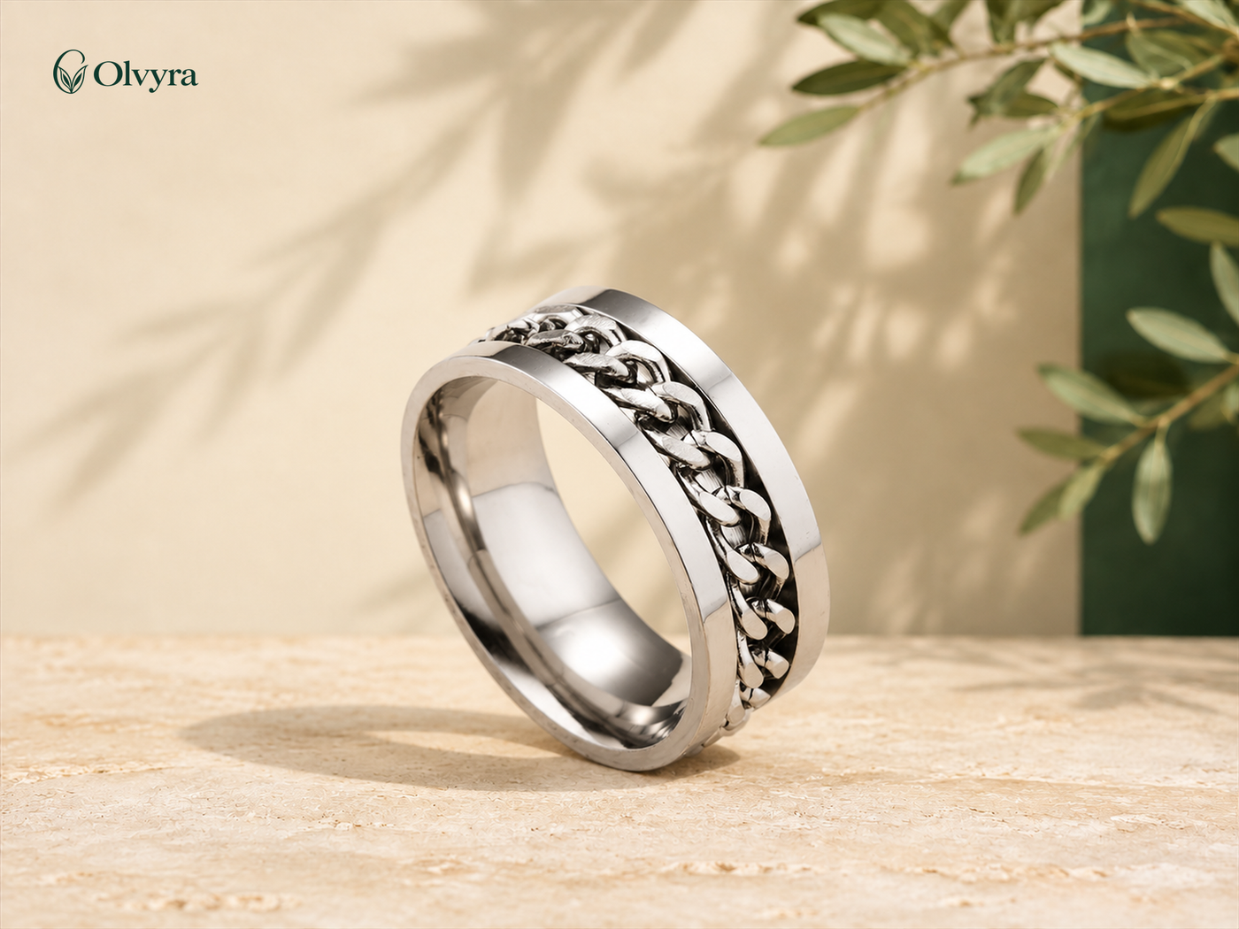 Stainless steel spinner ring with wood-look inlay