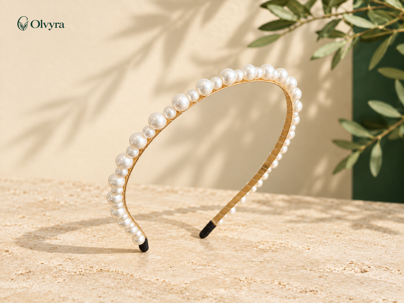 Slim pearl headband