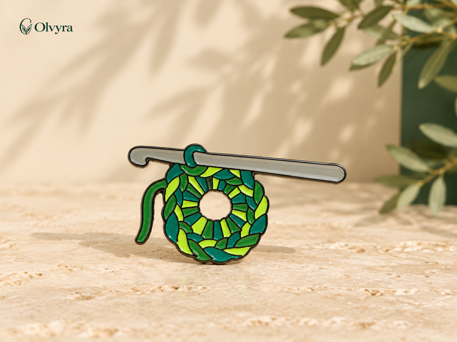 Broche colorée motif crochet Olvyra — Vert.