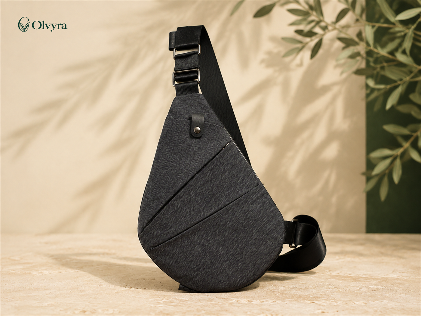 Multi-pocket canvas chest bag