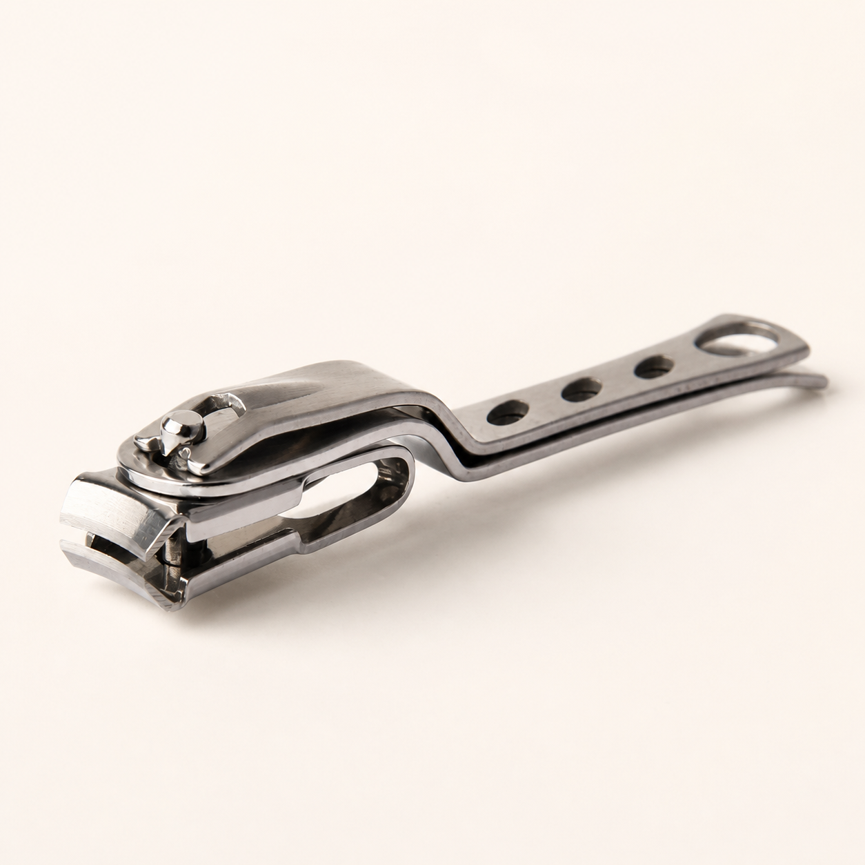 Coupe-ongles rotatif 360° en acier inoxydable - Petit – argenté — 360° Rotating Stainless-Steel Nail Clipper - Small – silver