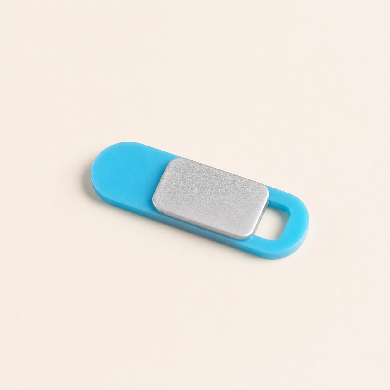 Cache webcam argent ultra-fin — Silver ultra-thin webcam cover