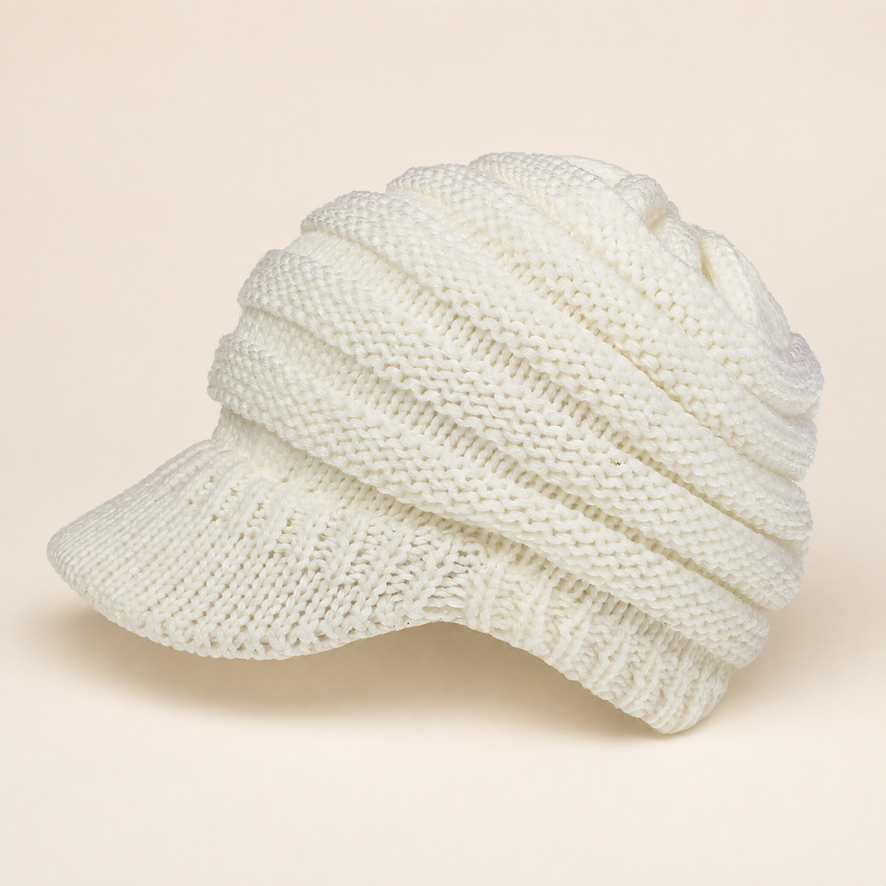 Bonnet à visière blanc — White visor beanie