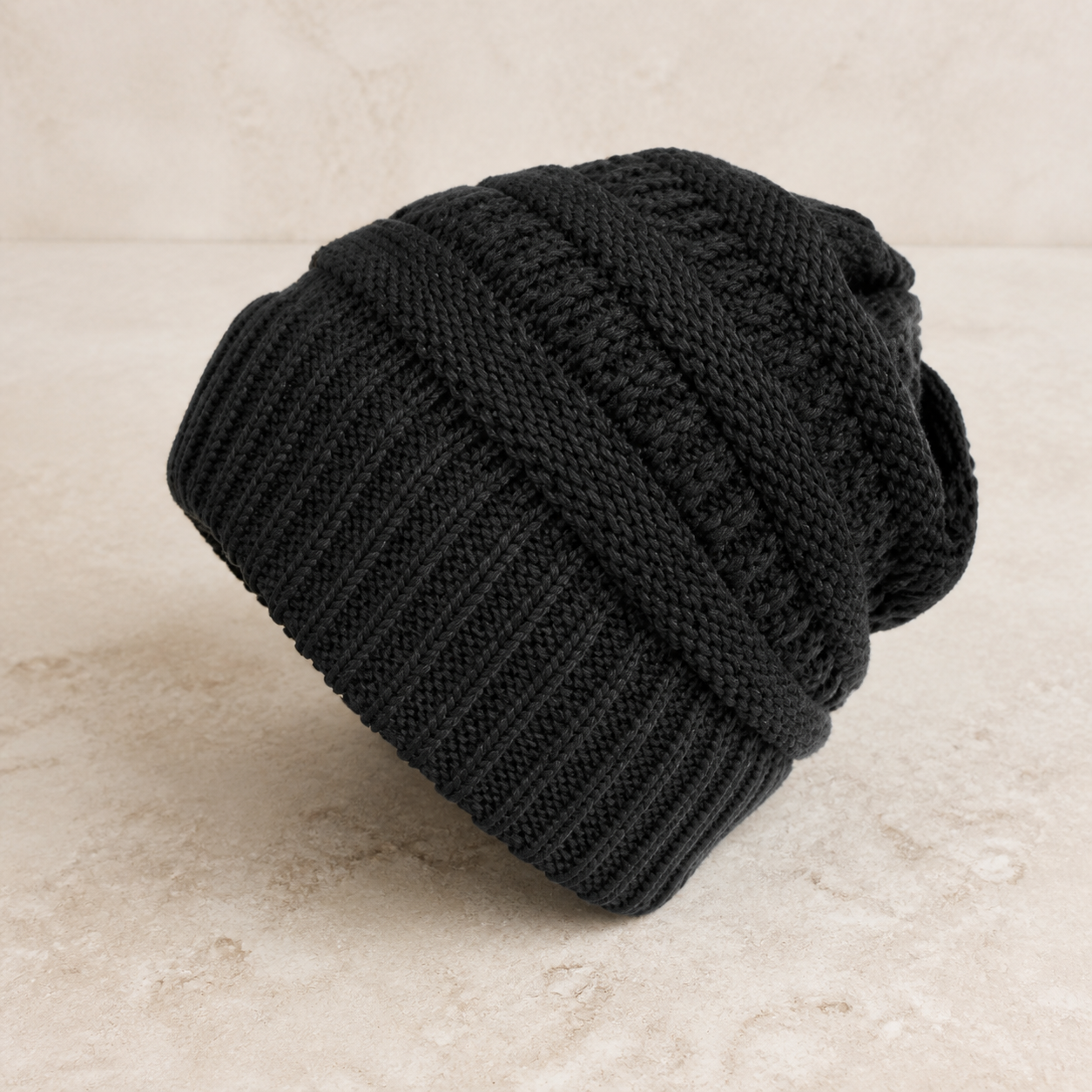Bonnet chiné avec ouverture pour queue-de-cheval — Noir — vue 3