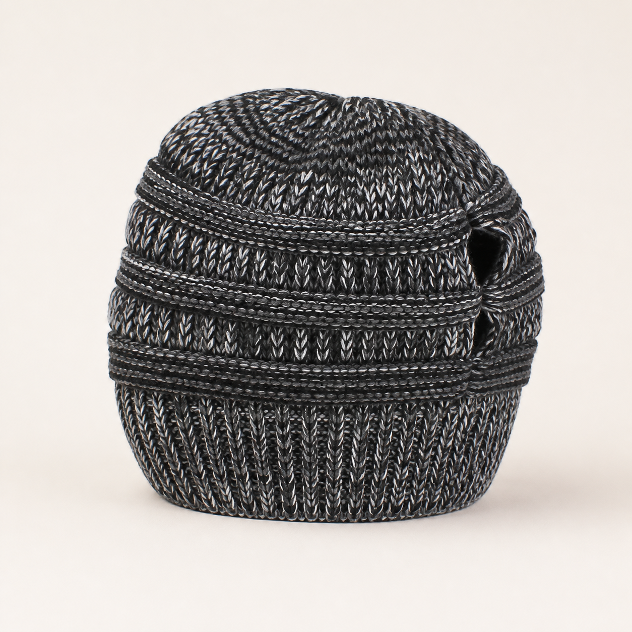 Bonnet chiné avec ouverture pour queue-de-cheval — Black gray white — vue 6