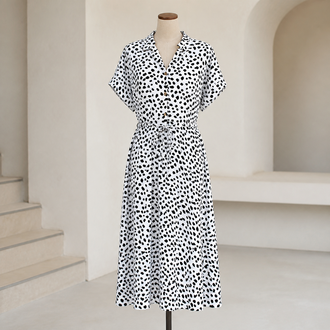 Robe chemise longue imprimée à manches courtes — Noir et blanc — vue 8