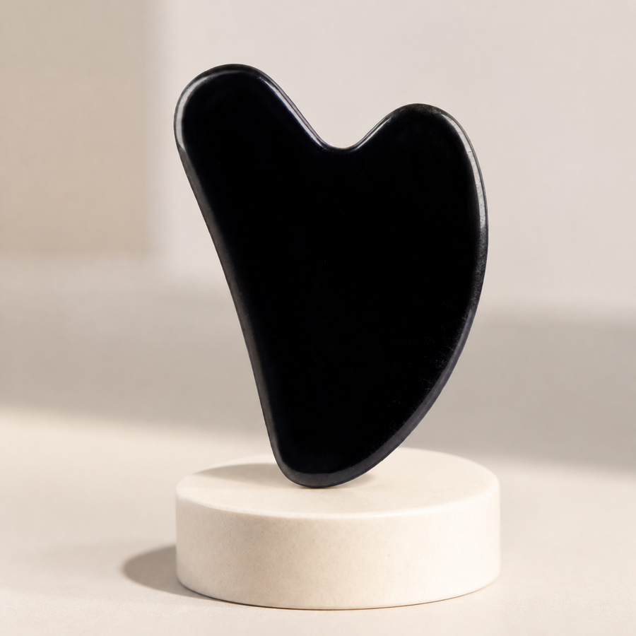 Pierre de massage visage en jade — Visuel principal Olvyra — vue 1