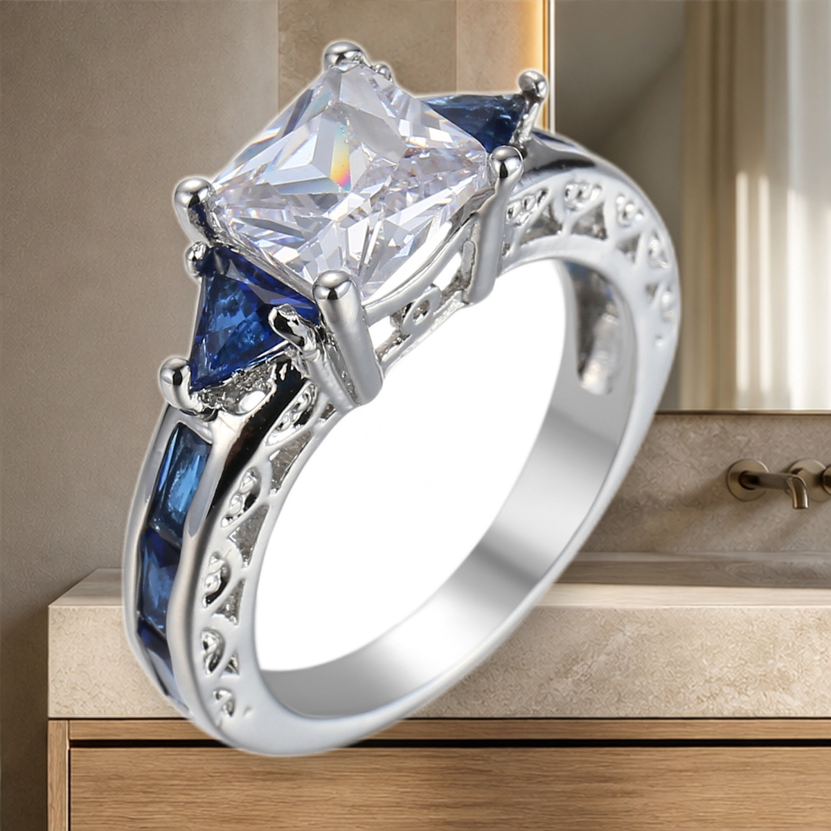 Bague fine sertie de zircon — Finition unique — vue 4