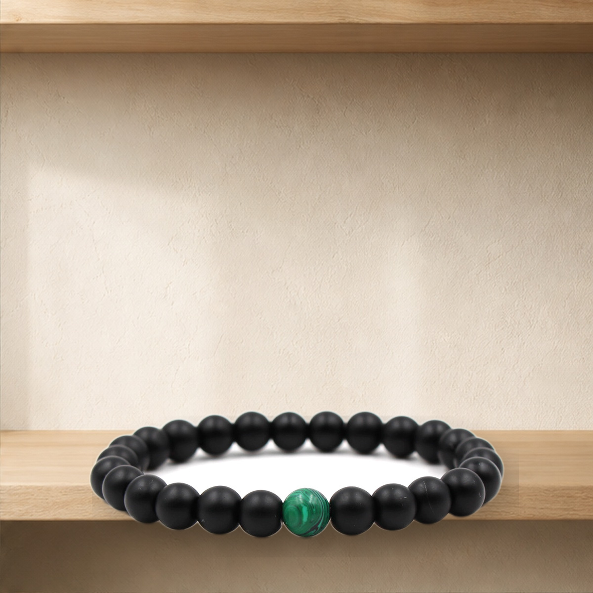 Bracelet perlé noir et malachite — Noir with green-8 mm — vue 2
