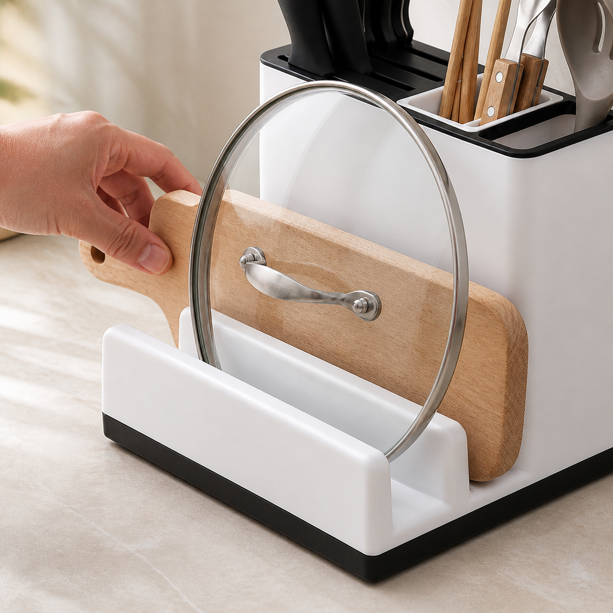 Multifunction kitchen organizer with drainer