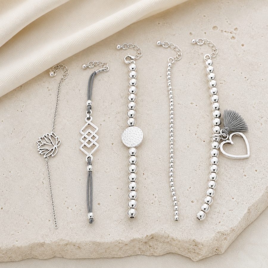 Composition assortie — 5 bracelets — Argenté, lotus et cœur