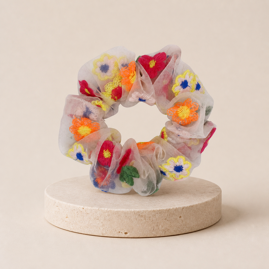 Chouchou en tulle à fleurs brodées — Tulle ivoire et fleurs multicolores