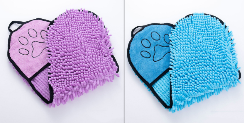 Absorbent microfiber towel for dogs and cats